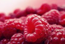 The bedding was hardly able to cover it and seemed ready